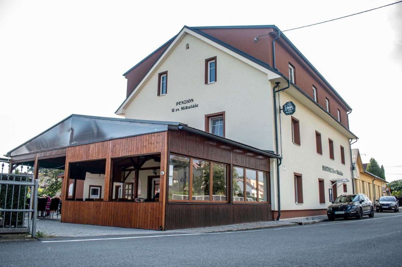 Hotel Hostinec A Penzion U Sv. Mikulase Hať Exterior foto